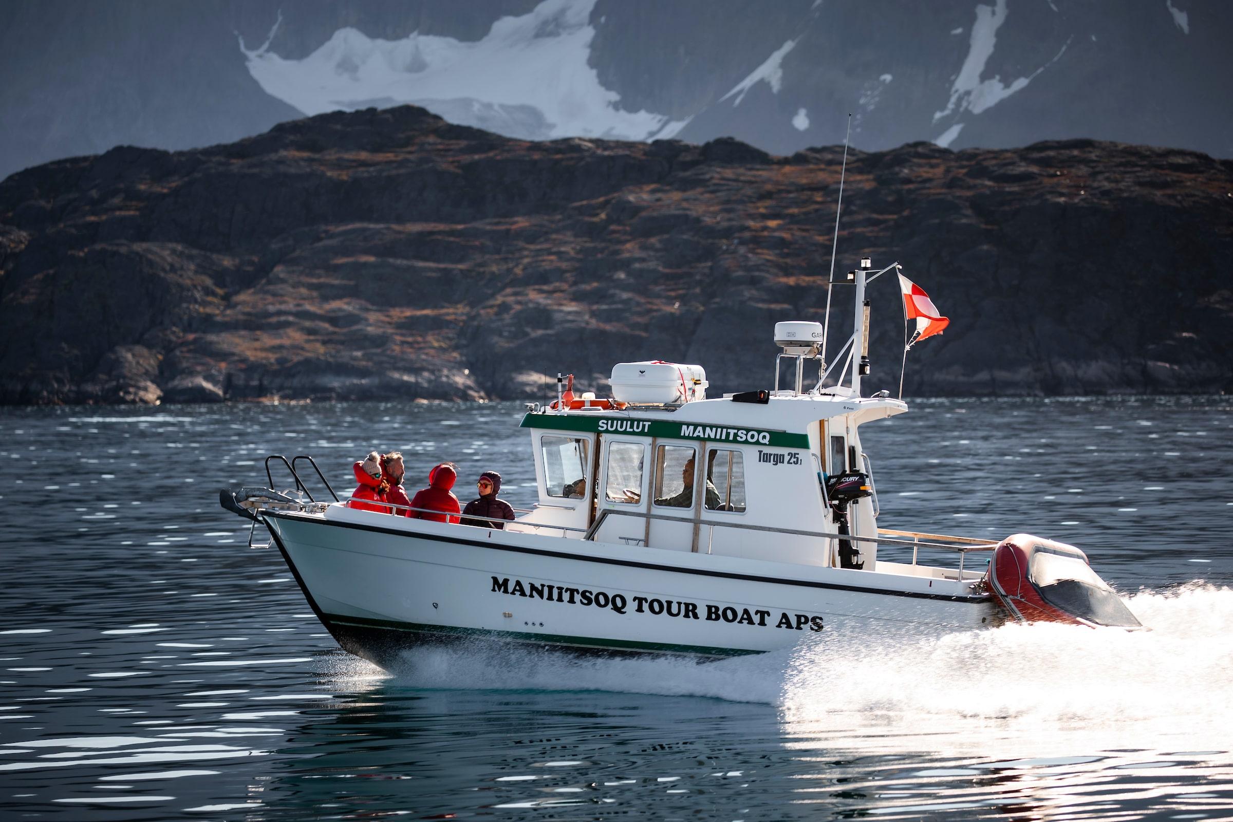 Maniitsoq tour boat sailing in to Eternity Fjord. Photo by Aningaaq Rosing Carlsen