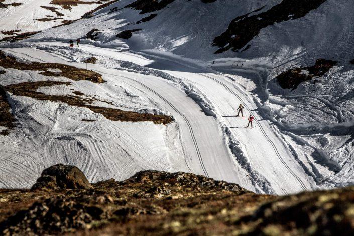 Skiers out on the route of the Arctic Circle Race. Photo by Mads Pihl, Visit Greenland