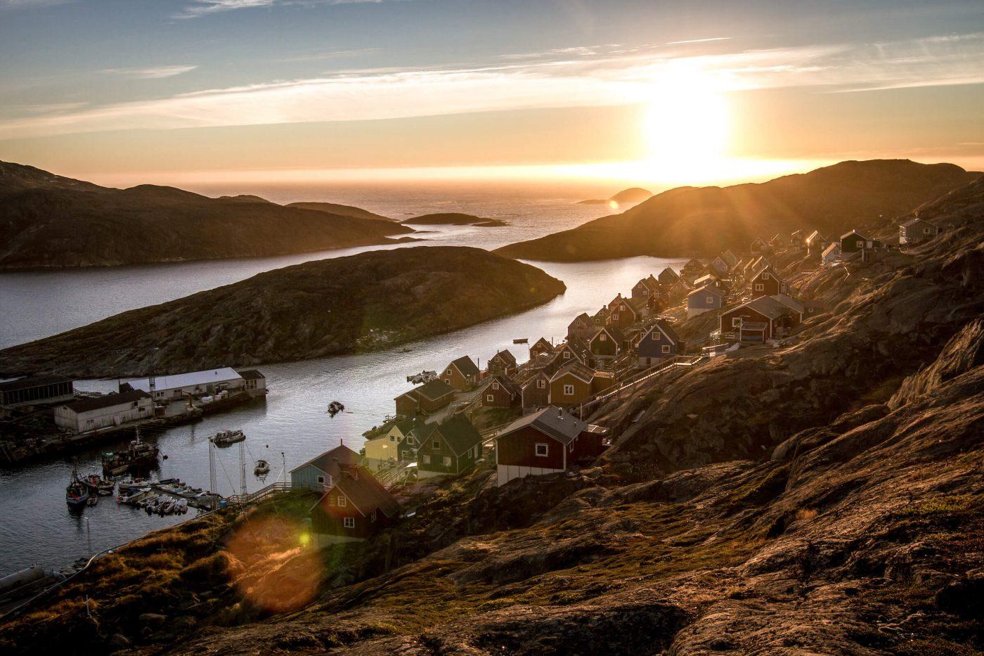 Kangaamiut in Greenland at sunset. Photo by Mads Pihl 2
