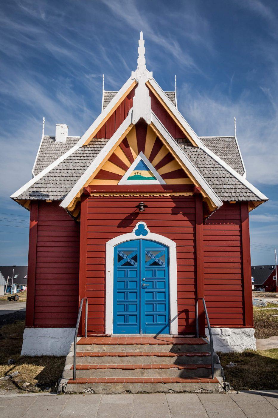 The church entrance in Qeqertarsuaq in Greenland. Photo by Mads Pihl.