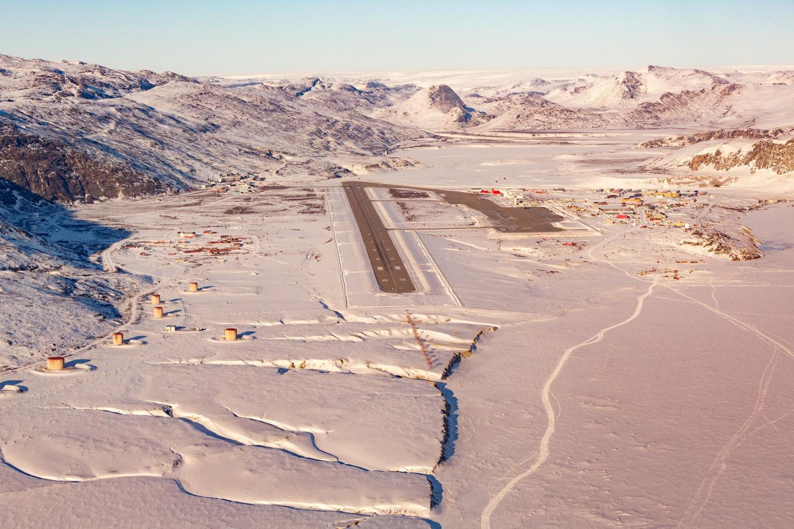 Kangerlussuaq Airport from the air. Photo by Air Greenland A:S