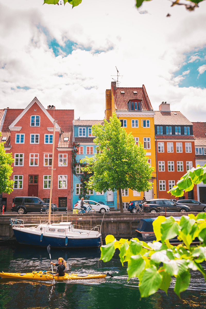 Kayak in Christianshavn. Photo by Mathias Brandt