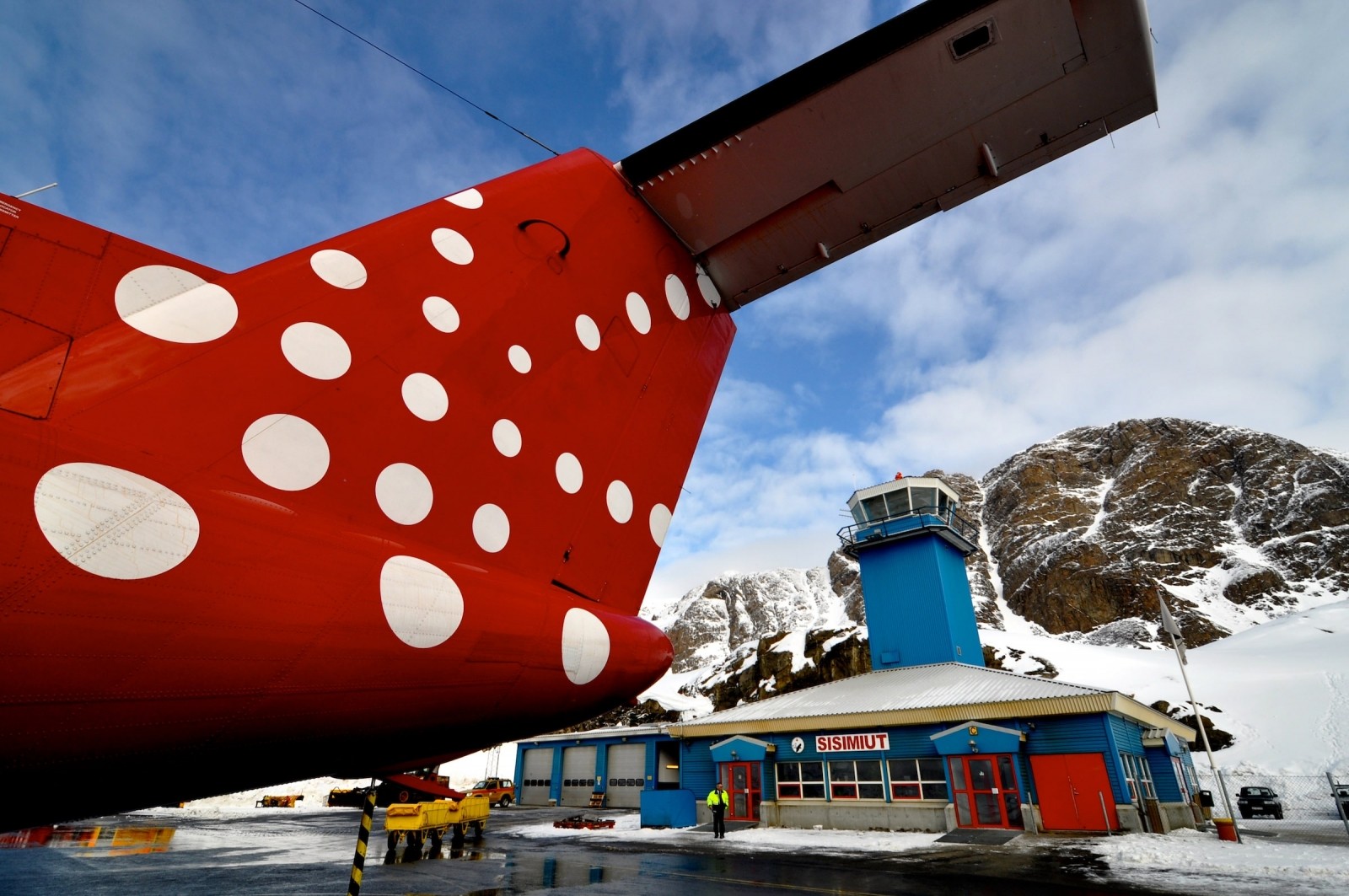 Spring weather at Sisimiut Airport in Greenland. Photo by Mads Pihl - Visit Greenland